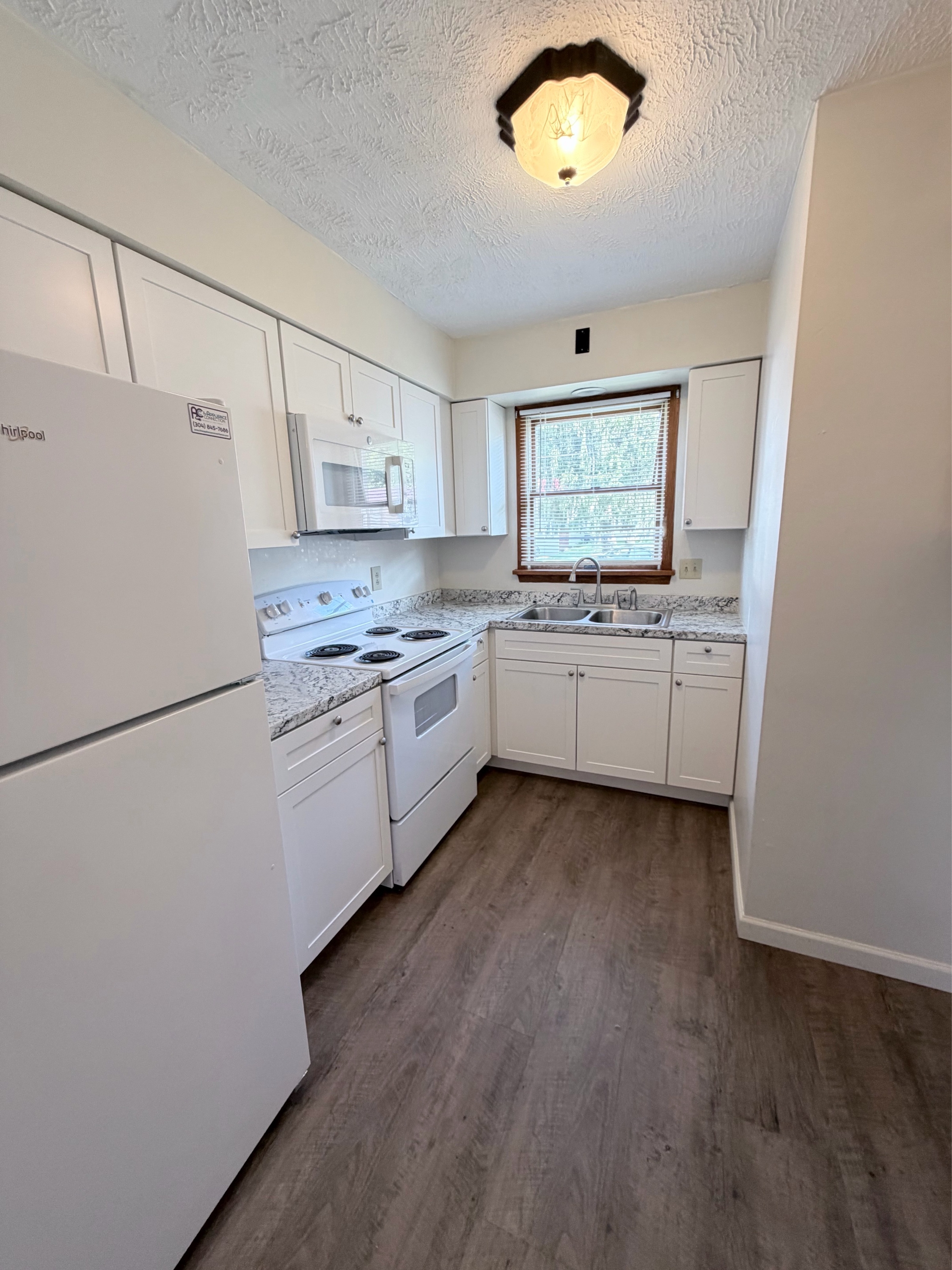 2910 Fernwood Avenue - 4